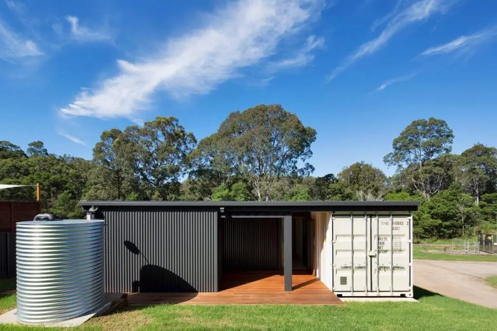 south-coast-container-house-australia-living-in-a-container