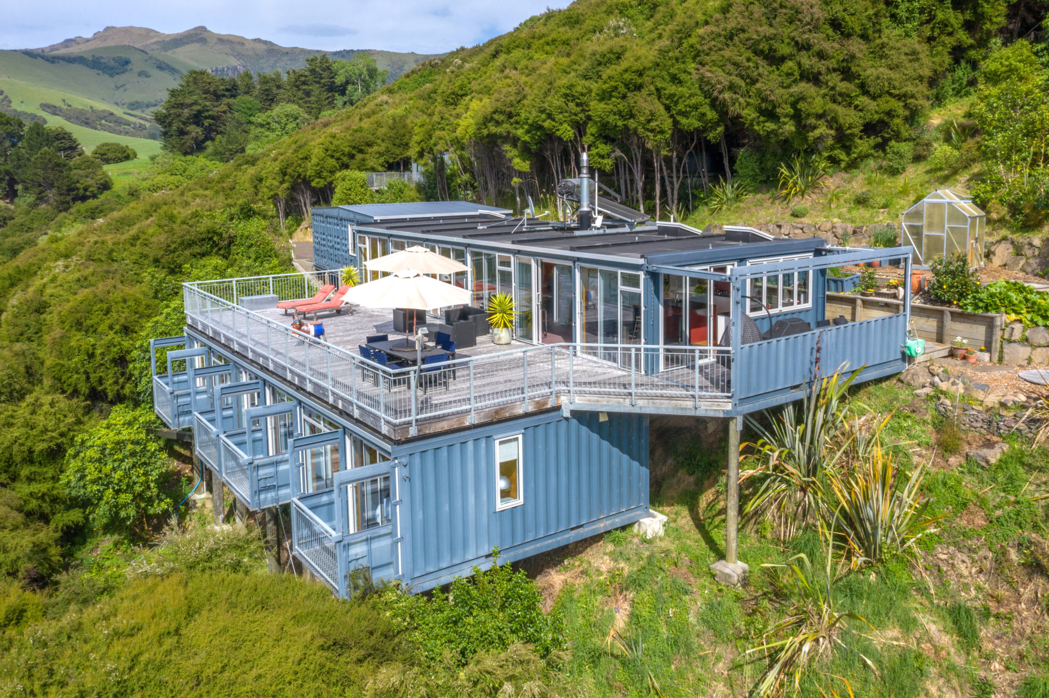 Amazing Container House In New Zealand Living In A Container