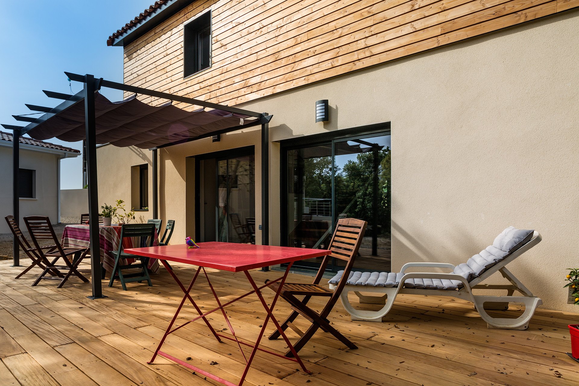 Wooden Veneer Container House from France