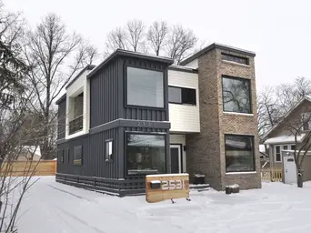 Luxury Shipping Container House, Royal Oak, Michigan : r/interestingasfuck