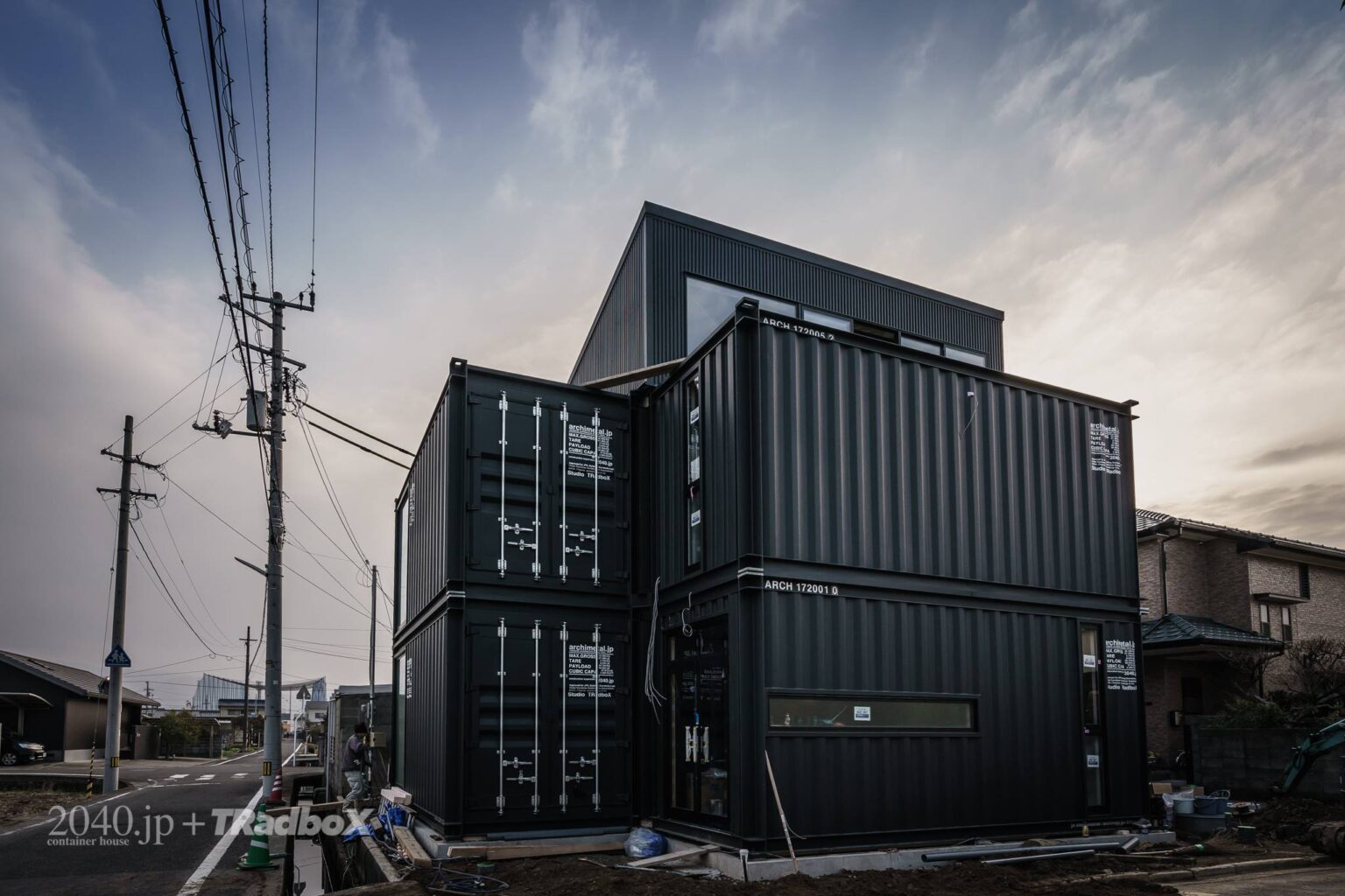 The Transformation of Shipping Containers into an Amazing Studio