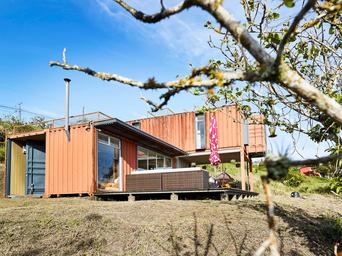 Shipping-container homes take root in Valley