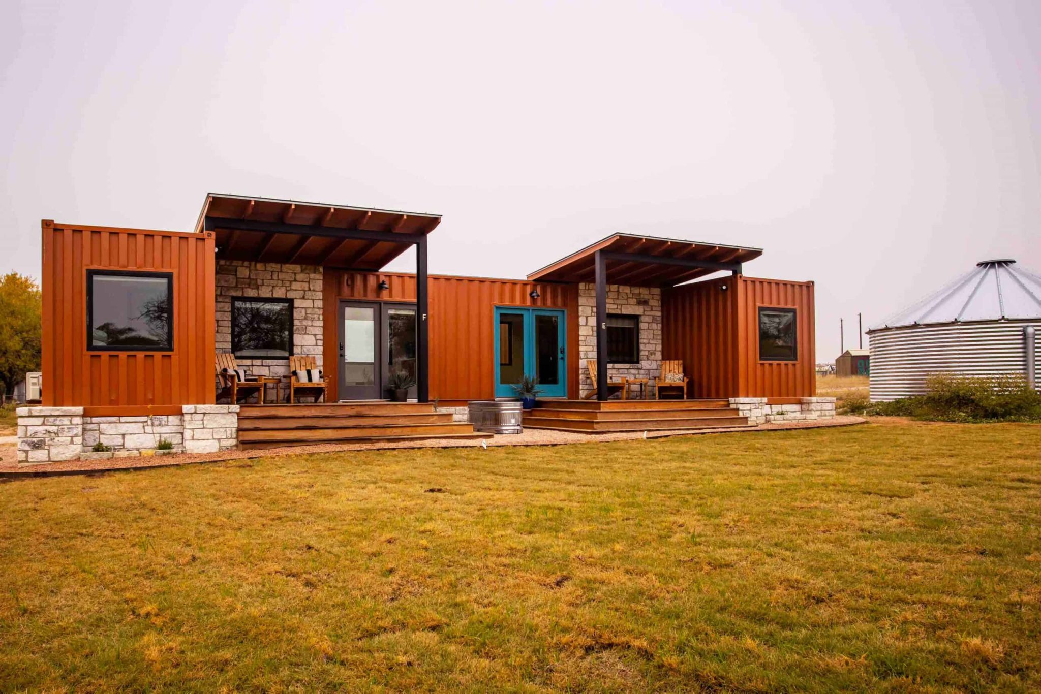 Holiday Complex Built with Containers in Texas