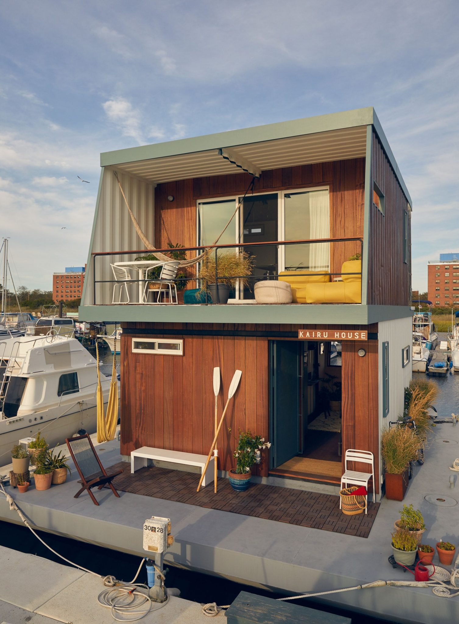 Excellent Design Container Home in New York - Living in a Container