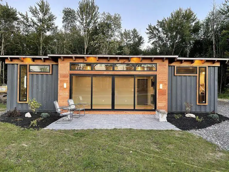 see-how-to-turn-a-shipping-container-into-a-home-living-in-a-container