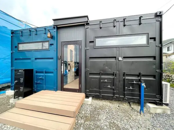 Industrial Style Minimalist Container House