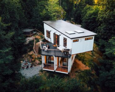 The Overlook Box Hop: A Stunning Shipping Container Home in Hocking Hills